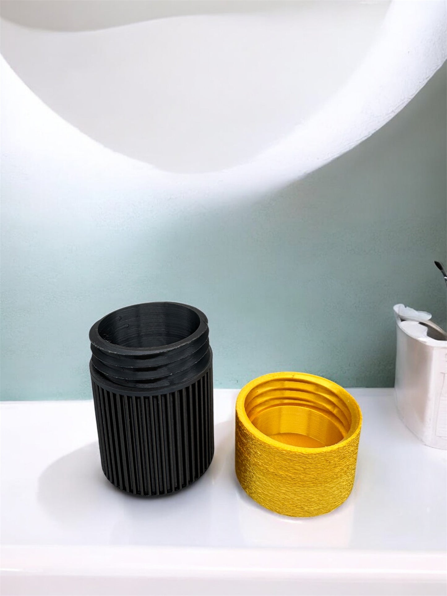 3D-Druck Wattestäbchen Etui Schwarz/Gold von fks-design - praktische Badezimmer Aufbewahrung