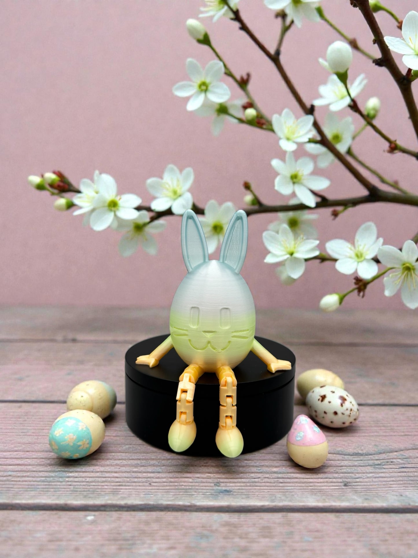 3D Druck Kantenhocker Hase mit Gesicht und beweglichen Beinen in Pastell Silk – Osterdeko von fks-design