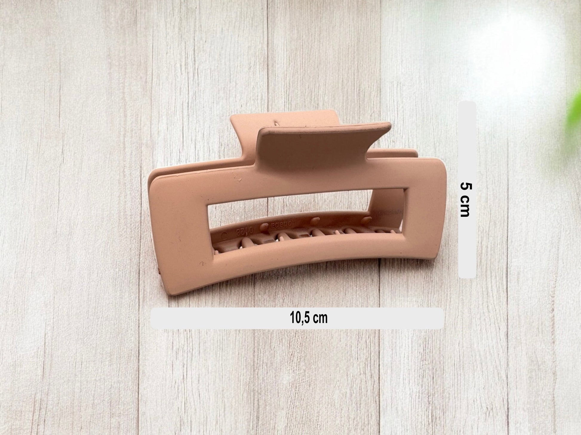 Rechteckige Soft Touch Haarklammer – Detailansicht Soft-Touch-Oberfläche von fks-design
