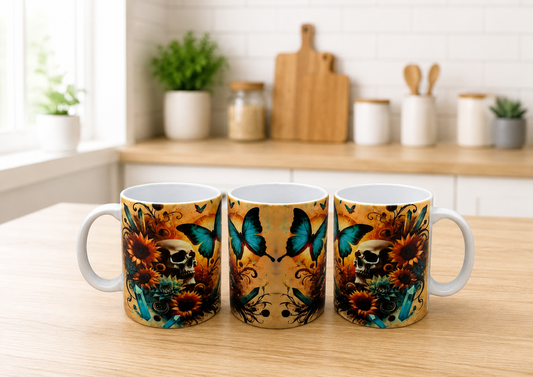 Keramiktasse Butterfly Skull 300ml – Totenkopf, Schmetterlinge & Sonnenblumen Gothic-Design von fks-design
