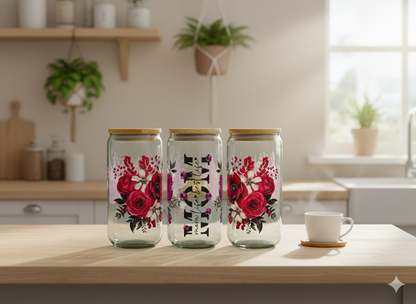 Trinkglas Mom 550ml mit Bambusdeckel und Trinkhalm UV-DTF Motiv von fks-design

