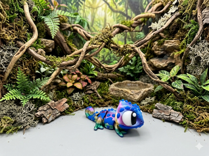 Mini Flexi-Chamäleon aus 3D-Druck in Silk-PLA mit schillerndem Farbverlauf – bewegliches Fidget Toy von fks-design
