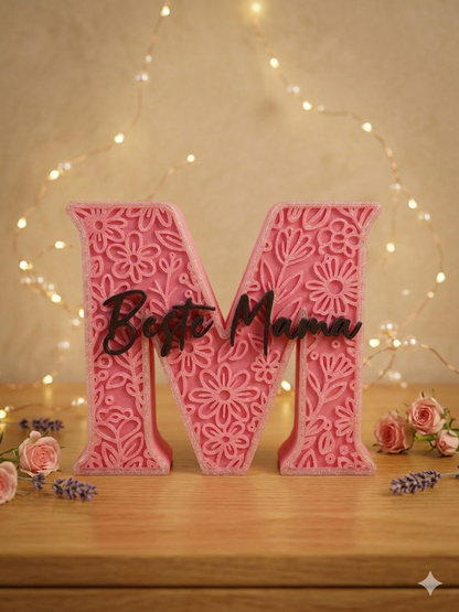 3D-Druck Buchstabe M Beste Mama in Pink mit floralem Blumenmuster – Muttertag Geschenk von fks-design

