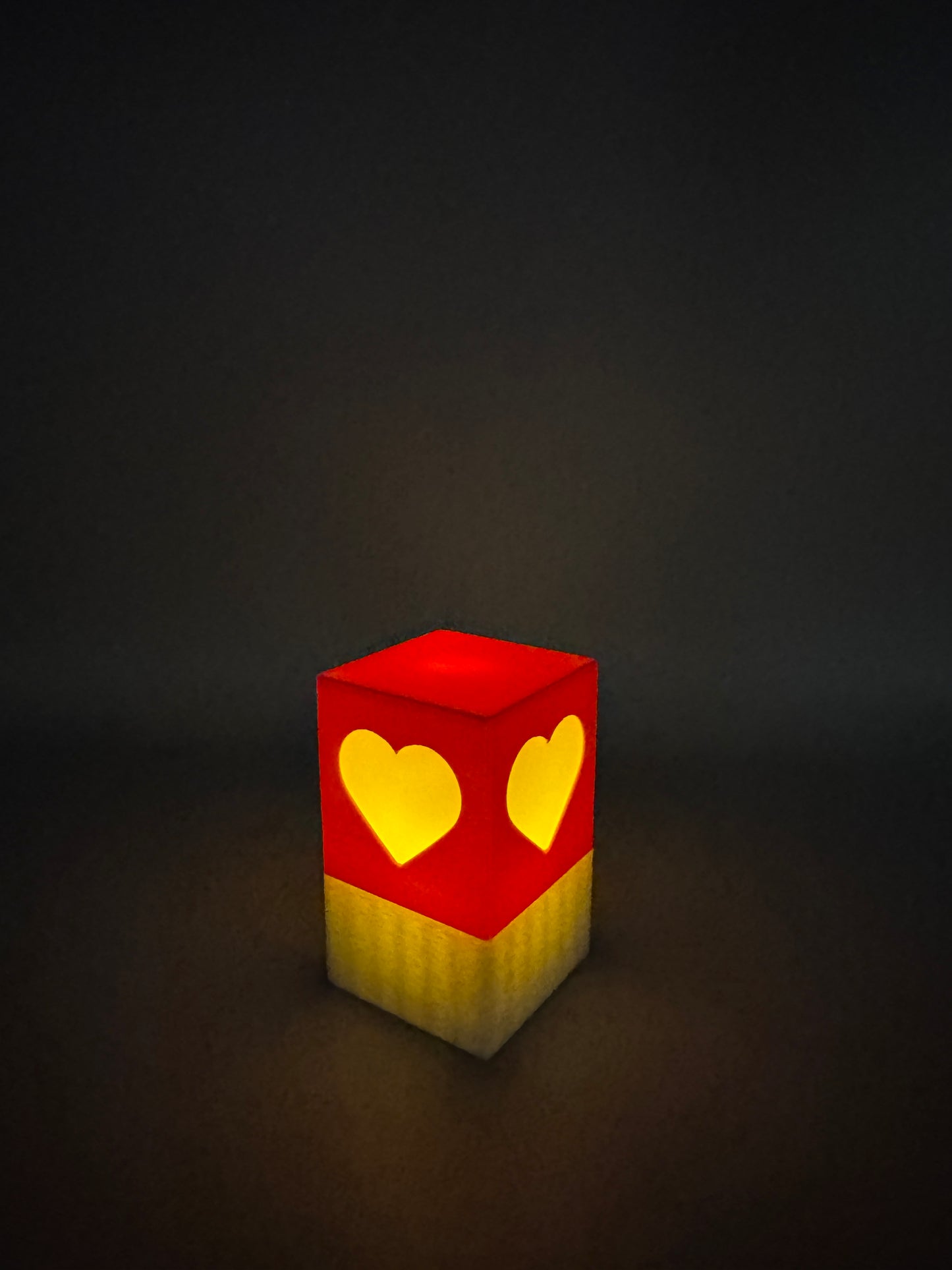 LED Teelichthalter Box Herz fks-design - Stimmungsvolle Ambiente-Beleuchtung
