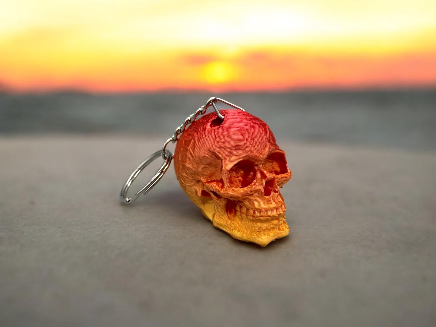 Schlüsselanhänger Skull 3D Druck PLA Farbverlauf Orange Rot von fks-design
