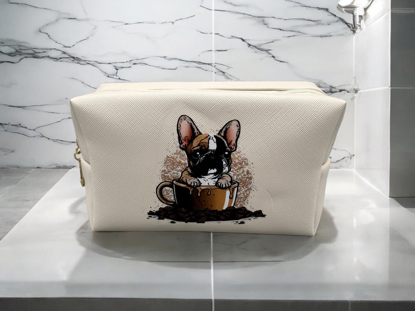 Kosmetiktasche Bulldogge in Tasse - PU-Leder creme - fks-design
