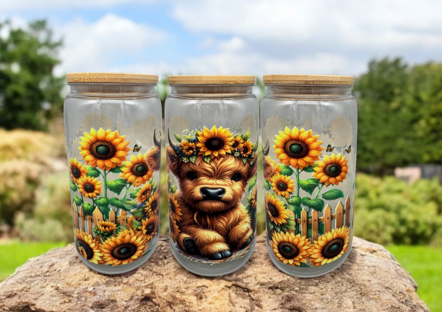 Trinkbecher Sonnenblumen Kuh mit Bambusdeckel und Trinkhalm UV-DTF Motiv 550ml von fks-design
