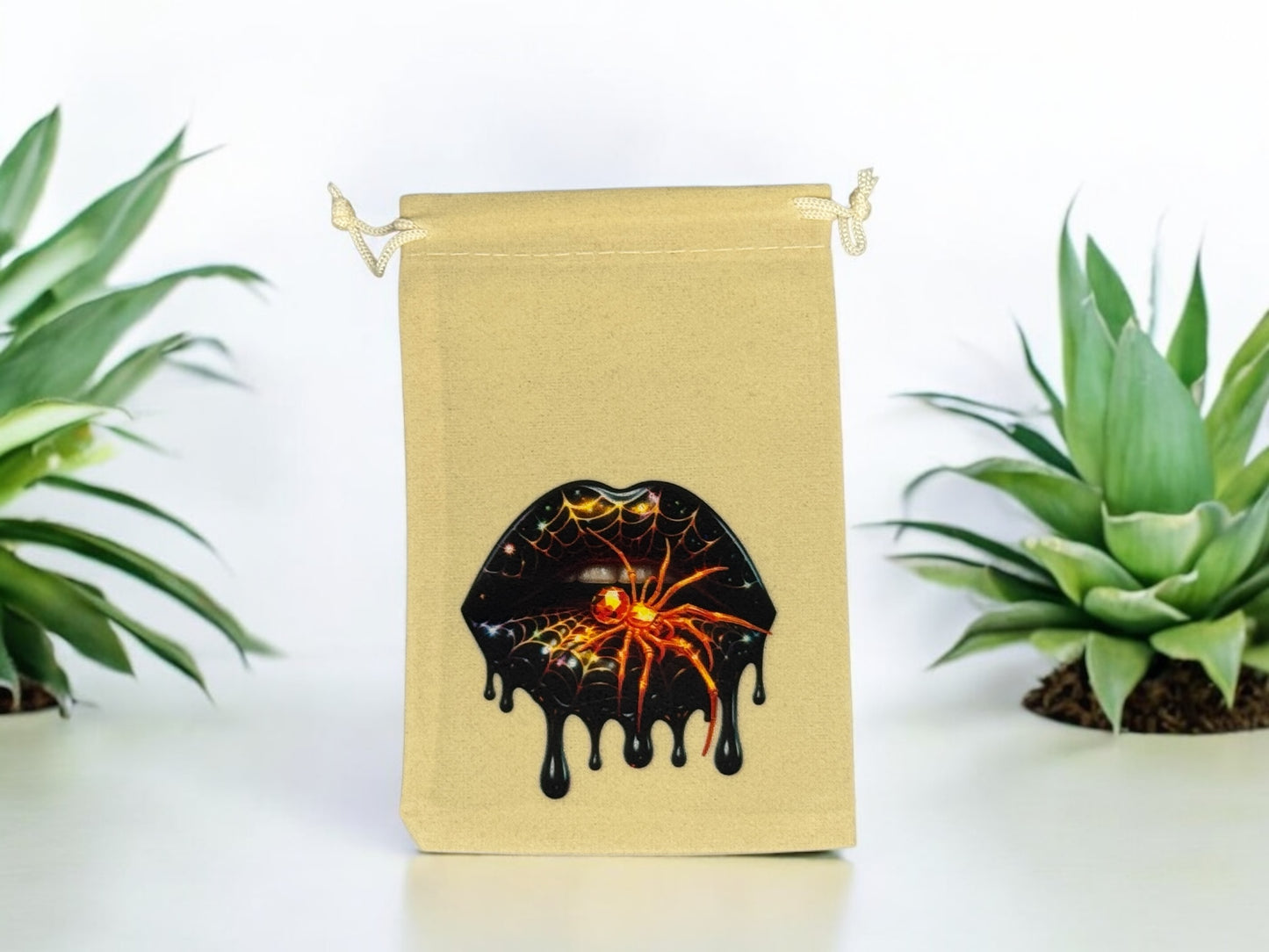 Samtbeutel " Spider Lips " mit Kordelzug! 10 x 15 cm