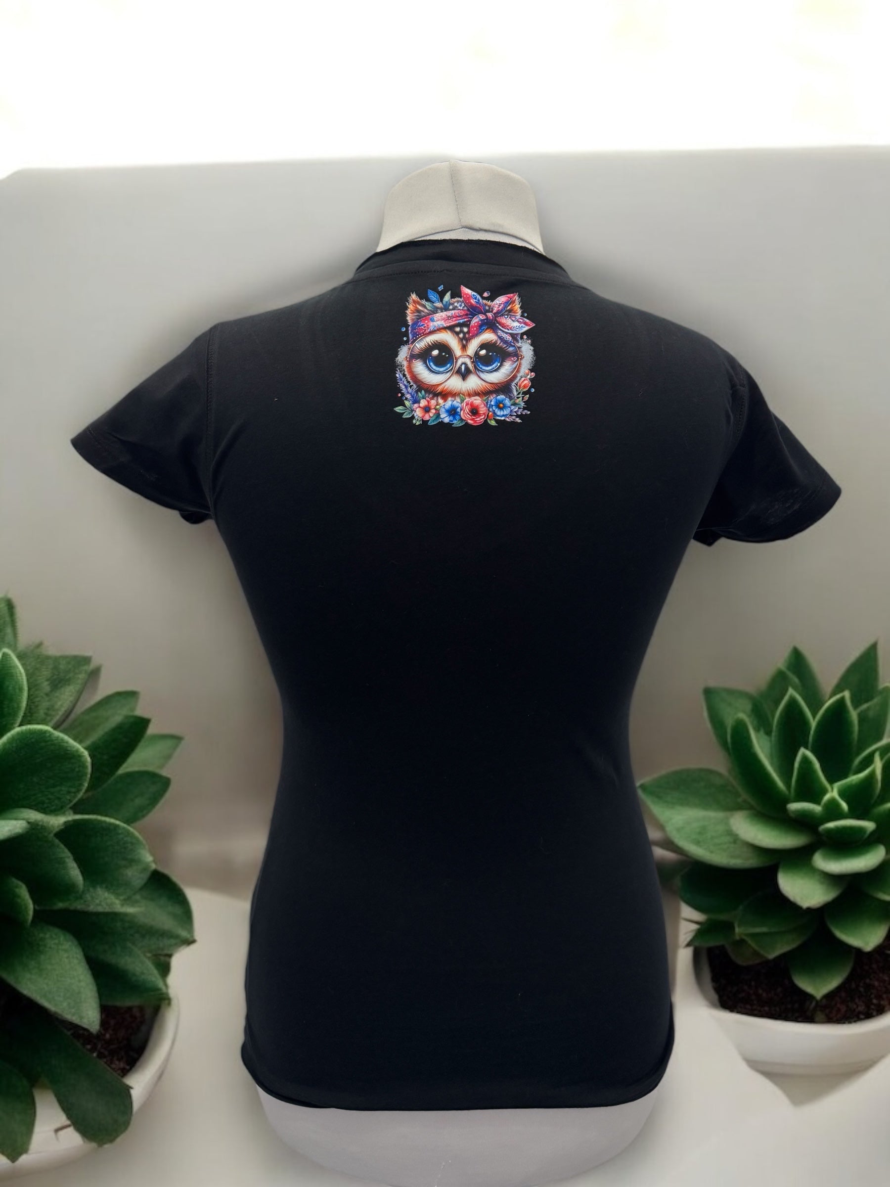 Damen T-Shirt Eule mit Brille süßes Tier Motiv-Shirt Rückseite von fks-design

