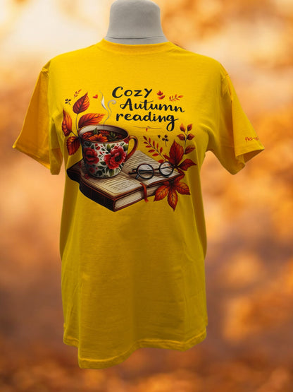 Unisex T-Shirt Herbst Lesezeit gemütliches Buchliebhaber Motiv-Shirt Vorderseite von fks-design

