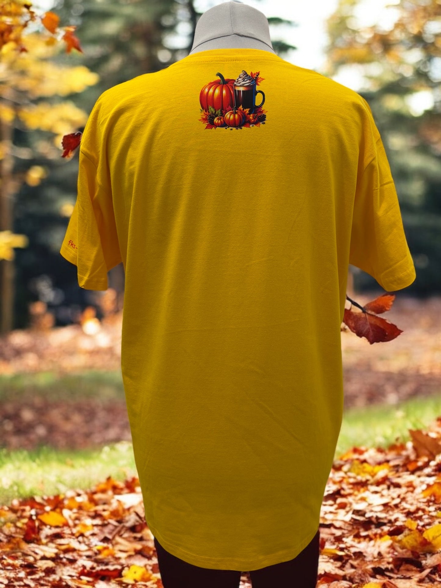 Unisex T-Shirt Kürbis Latte witziges Herbst Kaffee Motiv-Shirt Rückseite von fks-design
