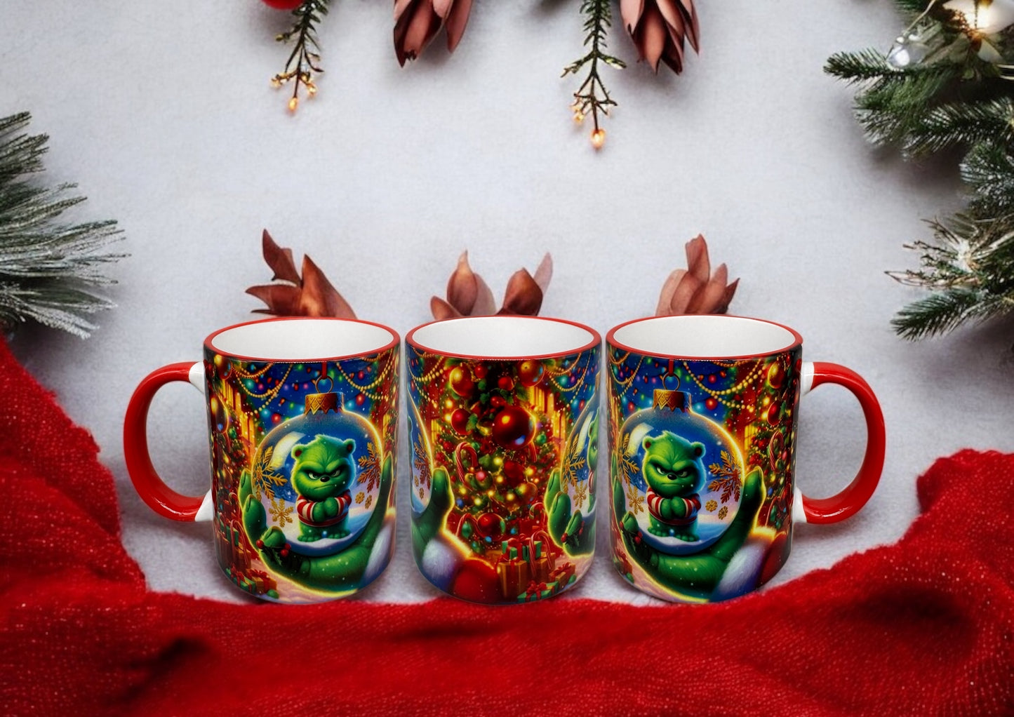 Weihnachtstasse Green Christmas Bear Keramiktasse mit rotem Henkel 300ml von fks-design
