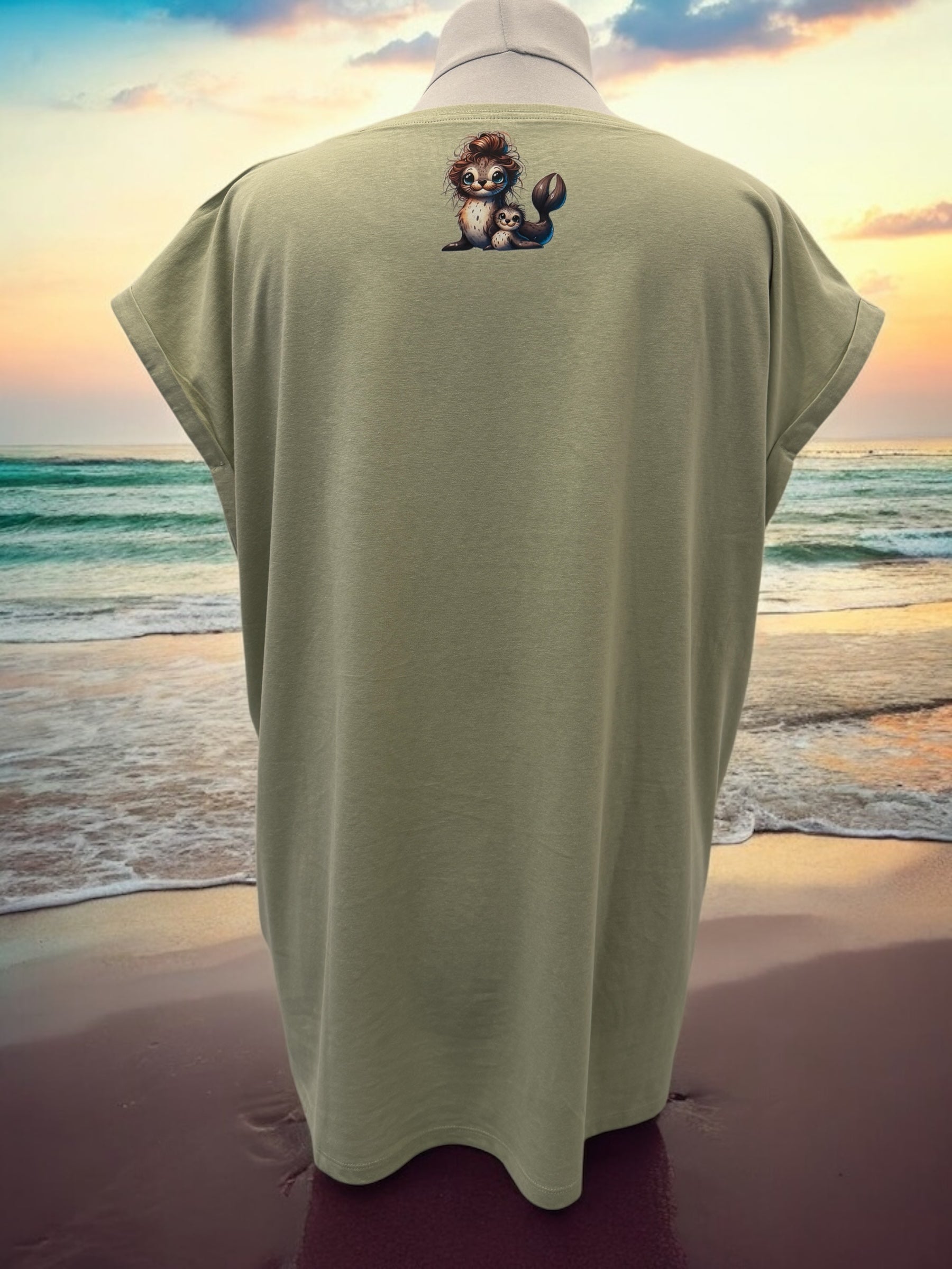 Damen T-Shirt Seelöwe mit Baby Motiv-Shirt Rückseite von fks-design
