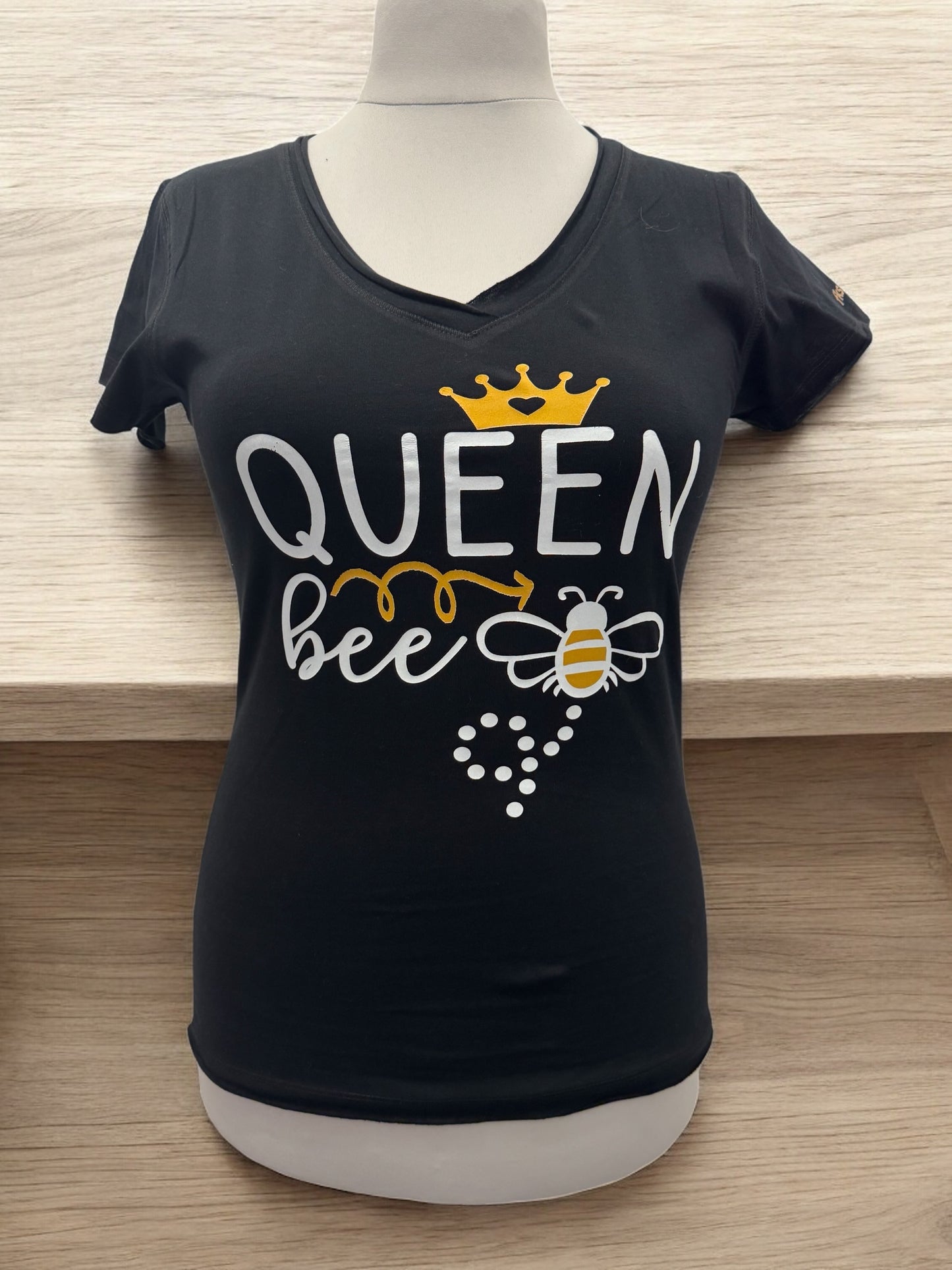 !B - WARE! Damen Shirt " Queen Bee "! Gr. L!