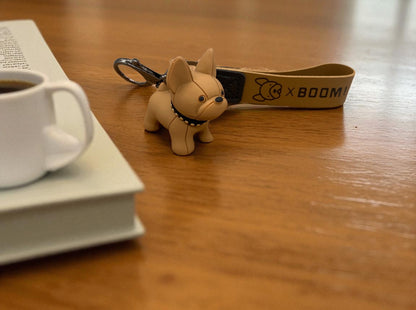 Schlüsselanhänger Französische Bulldogge Silikon Braun mit Lederoptik-Band und Karabiner von fks-design
