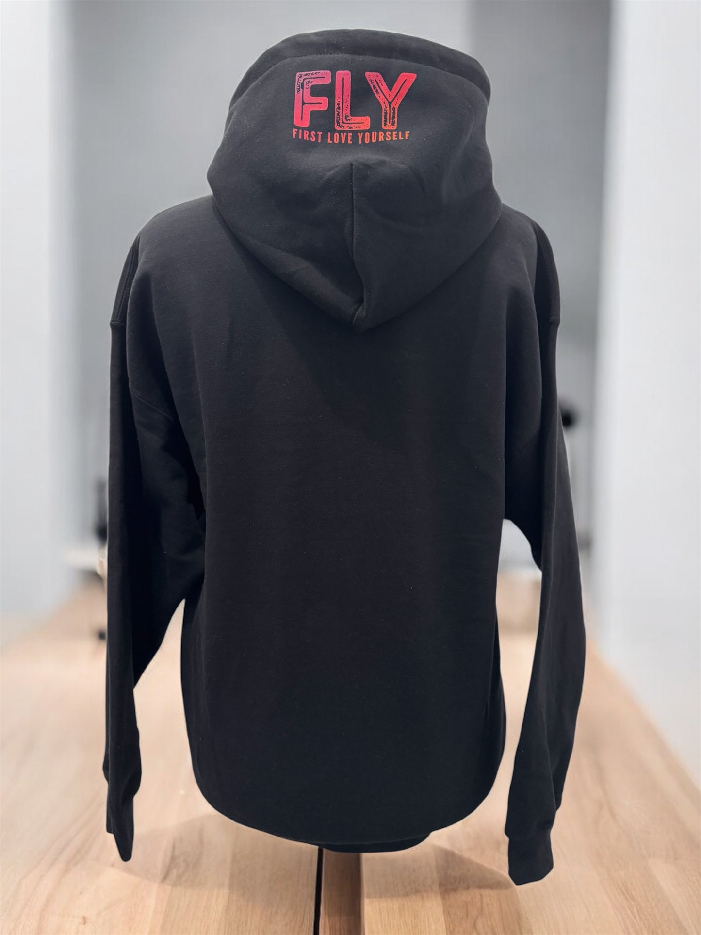 Unisex Hoodie FLY First Love Yourself Gr. L schwarz mit DTF-Druck Detailansicht von fks-design
