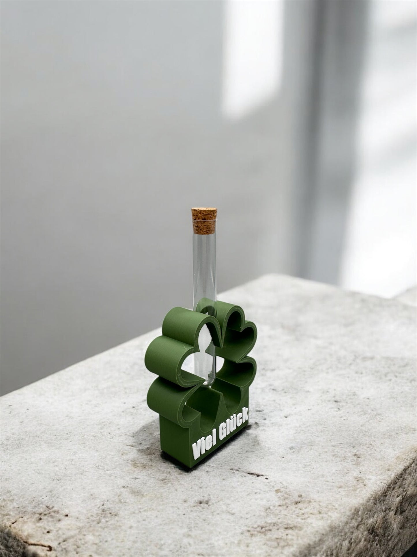 3D Druck Kleeblatt Viel Glück – Detailansicht Reagenzglas mit Korken von fks-design
