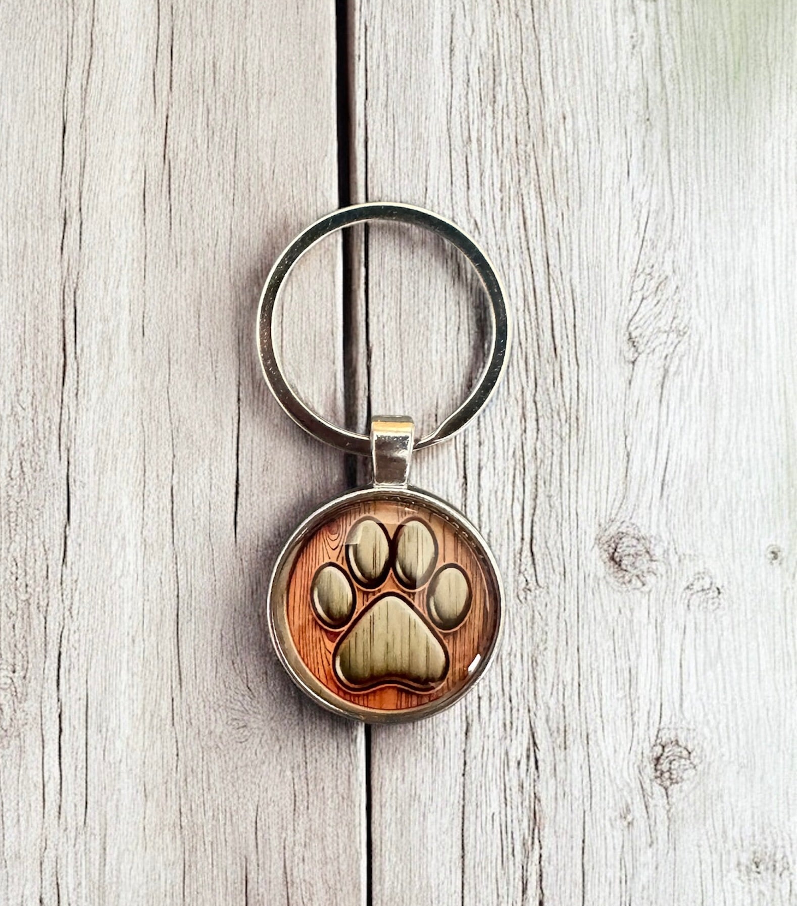 Metall Cabochon Schlüsselanhänger Pfote mit Glas-Finish für Tierliebhaber von fks-design
