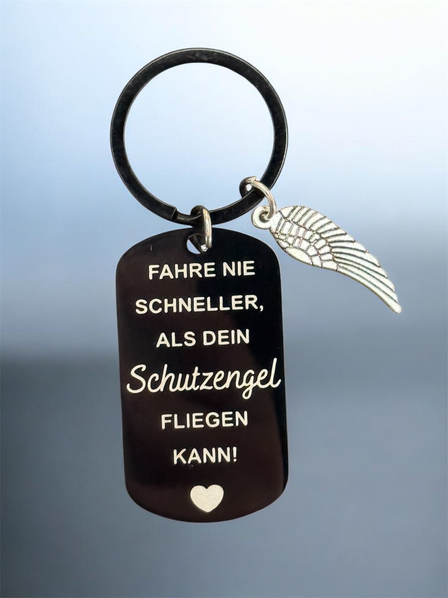Edelstahl Schutzengel Schlüsselanhänger mit Gravur und Metallflügel von fks-design
