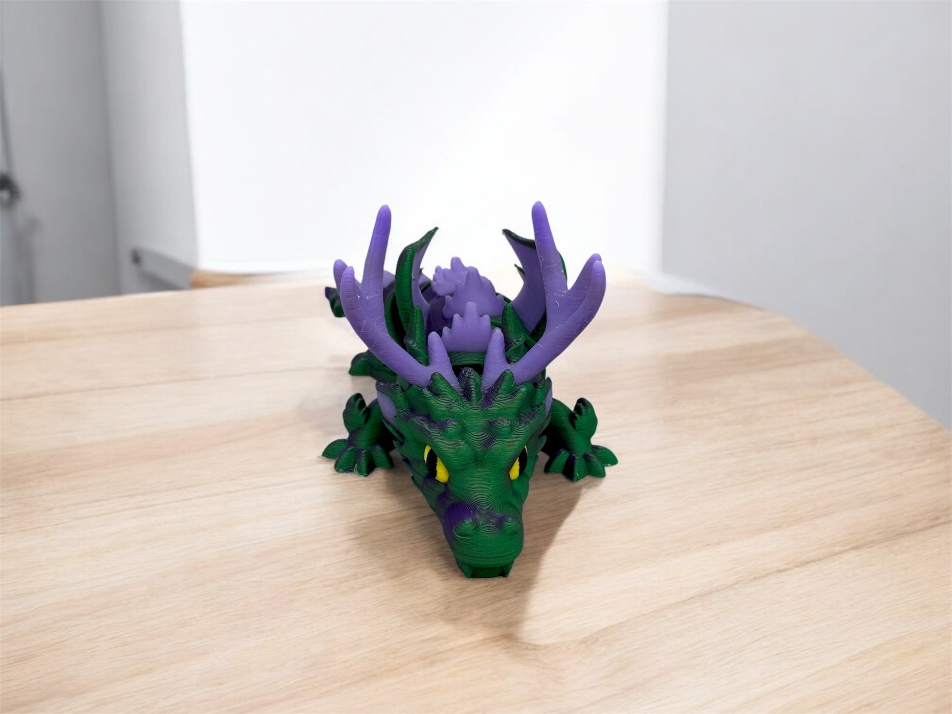 Flexi Hirschdrache Seitenansicht 3D gedruckt PLA bewegliche Glieder - fks-design
