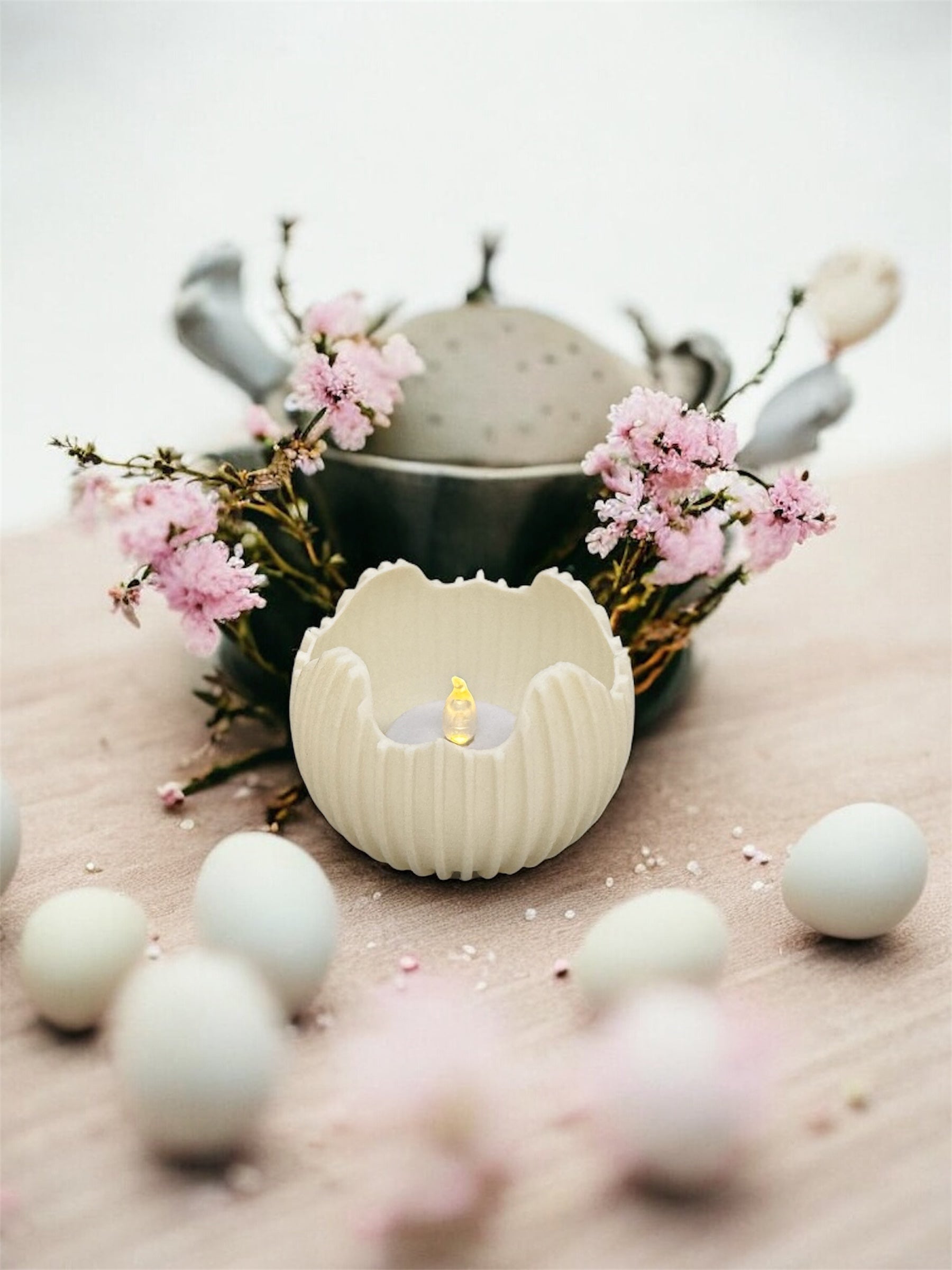 3D Druck LED Teelichthalter Eierschale in Natur Off-White mit Rillenstruktur – Osterdeko von fks-design
