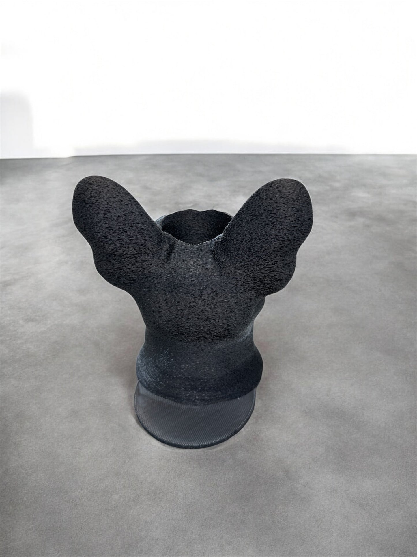 Stiftehalter Bulldogge 3D-Druck Silk-PLA Detailansicht Glanzeffekt Schwarz-Weiß von fks-design
