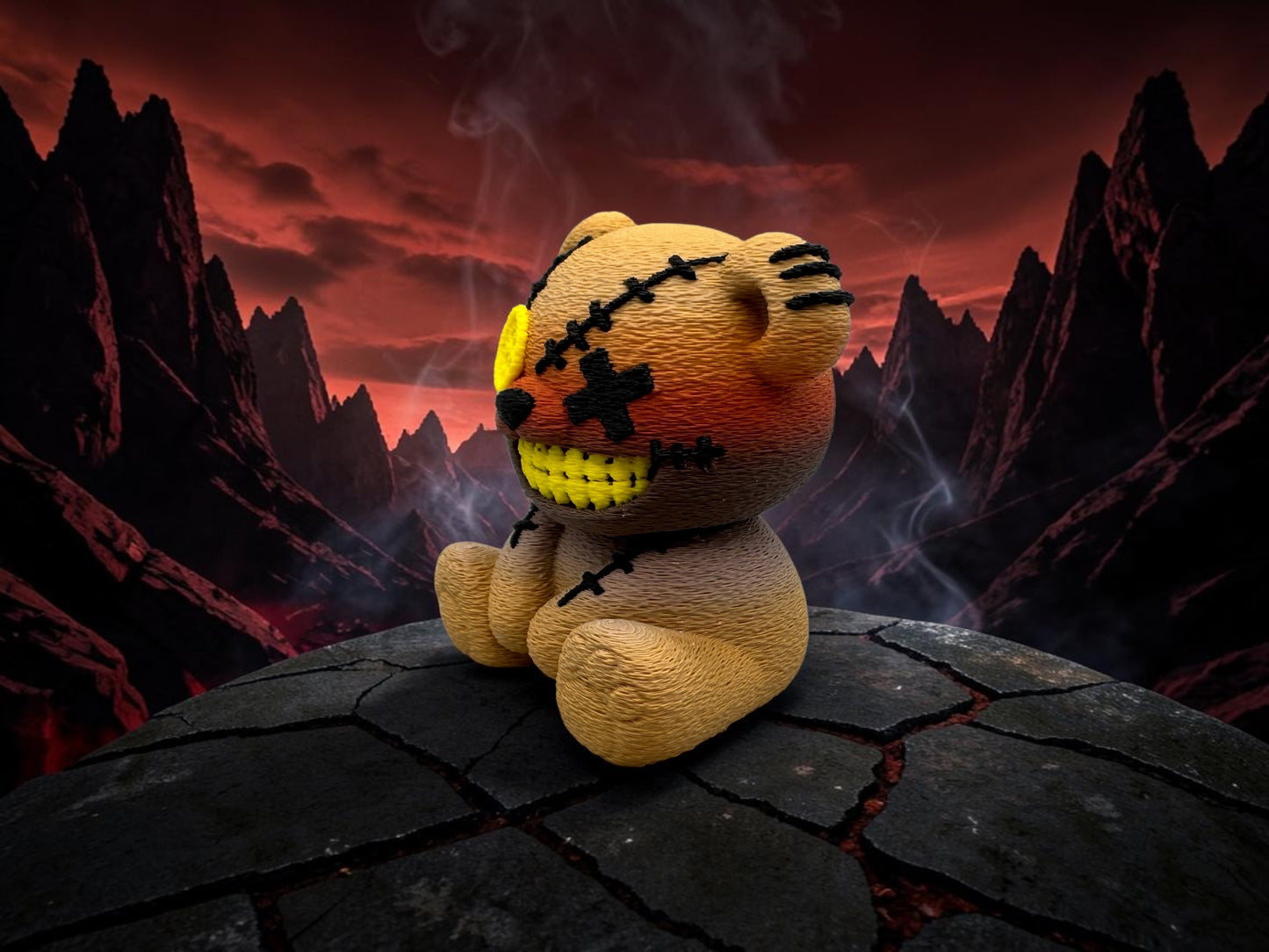 Detailansicht Stitch Buddie Horror-Bär: geflickter Look, Knopfaugen und diabolisches Grinsen – von fks-design

