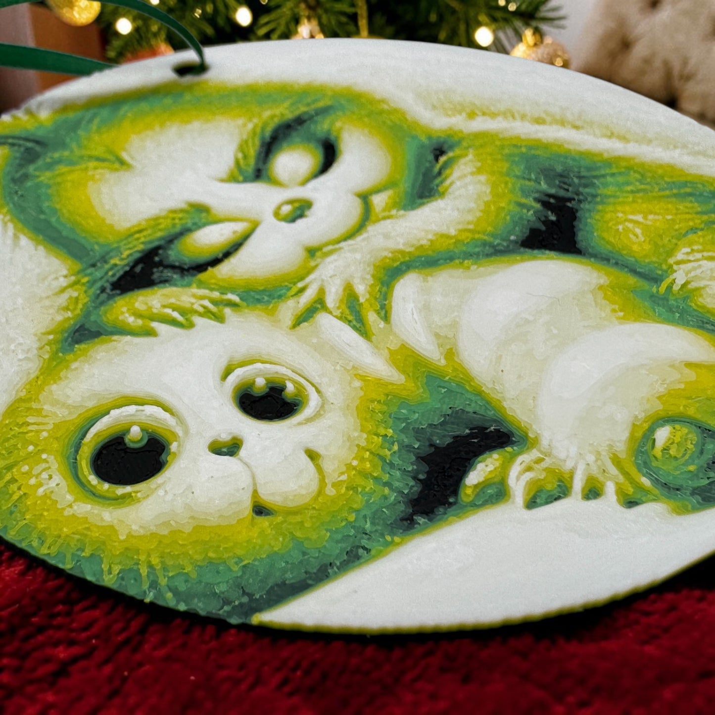 Nahaufnahme grünes Baby Monster Weihnachtsanhänger 3D-Druck Hueforge Farbverlauf Detail von fks-design
