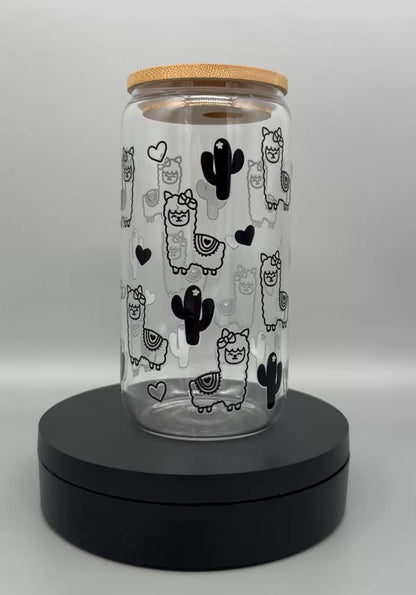 Trinkglas "Lama" – 550ml mit Bambusdeckel & Trinkhalm UV-DTF