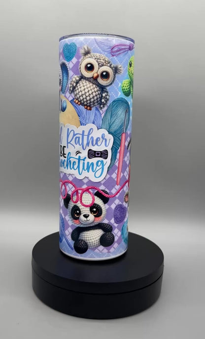 Edelstahl Tumbler „Tiere häkeln“ – 600 ml, doppelwandig isolierend