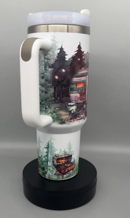 40 oz Edelstahl Tumbler „Happy Camper“ – 1,2 l, doppelwandig isolierend
