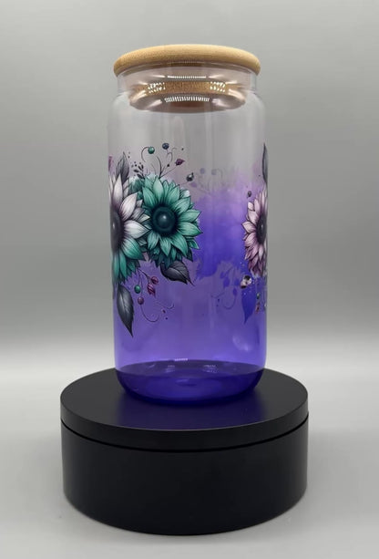 Farbiges Trinkglas "Blumen Trio" – 500ml mit Bambusdeckel & Trinkhalm UV-DTF