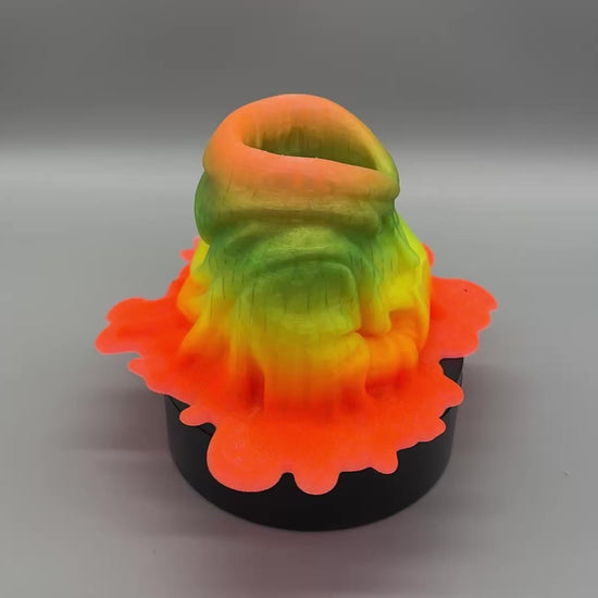 Stiftehalter schmelzender Kapuzenpullover aus PLA, ca. 18 cm, mit Stiften befüllt – von fks-design
