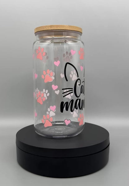 Trinkbecher „Cat Mama“ mit Bambusdeckel & Trinkhalm – 550 ml, UV-DTF Motiv