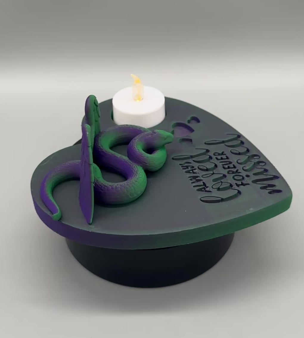 Erinnerungsstück Schlange aus PLA, ca. 14x15,5 cm, mit LED-Teelicht-Aussparung – von fks-design
