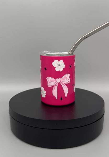 Mini Edelstahl Trinkbecher „Blumen und Schleifen“ mit Deckel & Trinkhalm – 80 ml