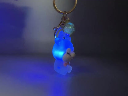 Blinkender Schlüsselanhänger Rehkitz – LED Glow-on-Impact