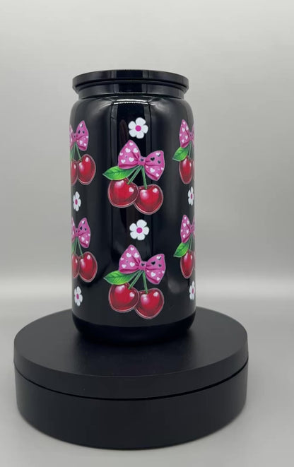 Trinkbecher „Herz Kirschen“ mit Deckel & Trinkhalm – 550 ml, UV-DTF Motiv
